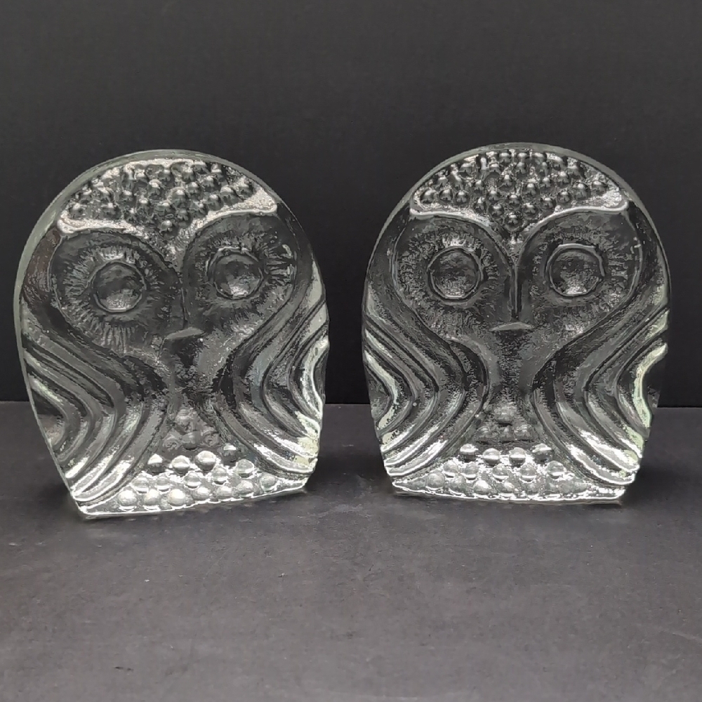 VGT,Clear Art Glass Pilgrim Owl Bookends.
